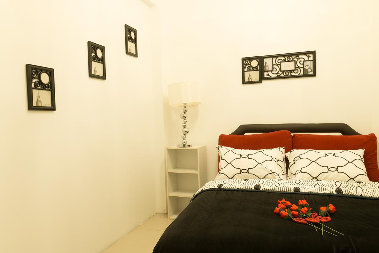 Iris Hostel Чиангмай Екстериор снимка
