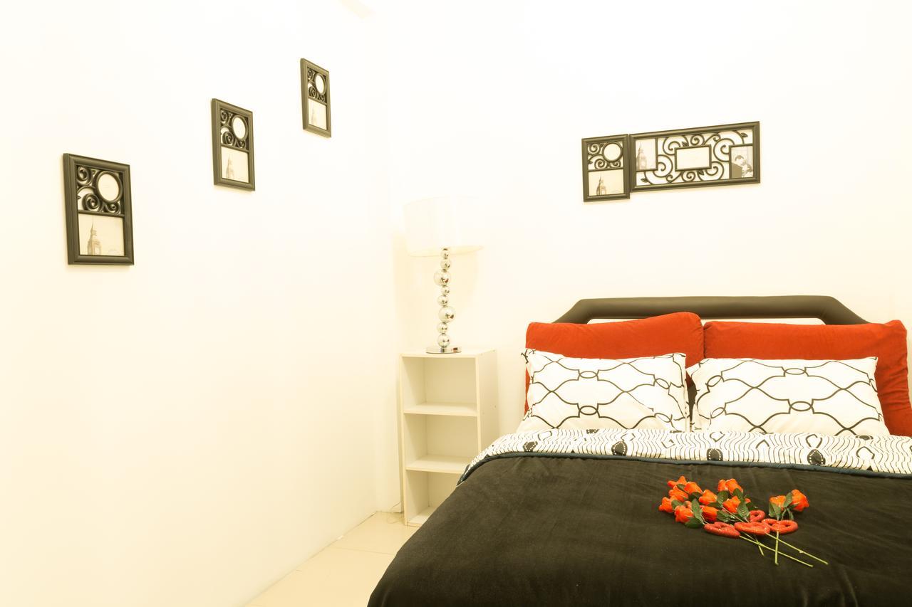 Iris Hostel Чиангмай Екстериор снимка